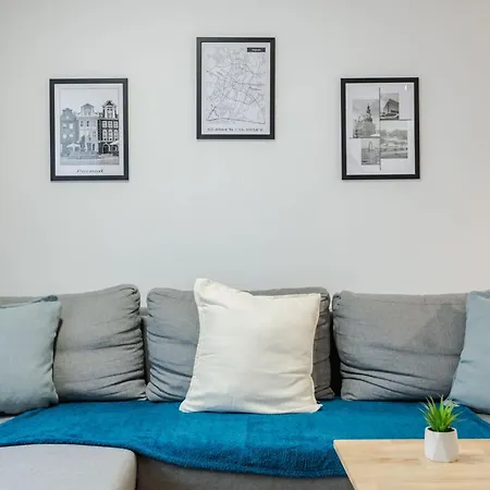 Wawrzyniaka Very Berry Modern For 6 Guests Near Old Zoo By Renters דירה פוזנן