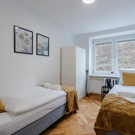 公寓 Wawrzyniaka Very Berry Modern For 6 Guests Near Old Zoo By Renters *