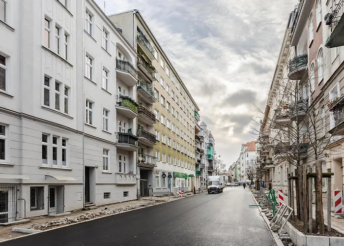 Appartement Wawrzyniaka Very Berry Modern For 6 Guests Near Old Zoo By Renters *