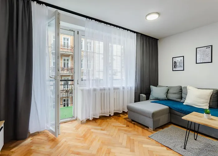 Appartement Wawrzyniaka Very Berry Modern For 6 Guests Near Old Zoo By Renters